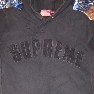 Supreme Hoodie